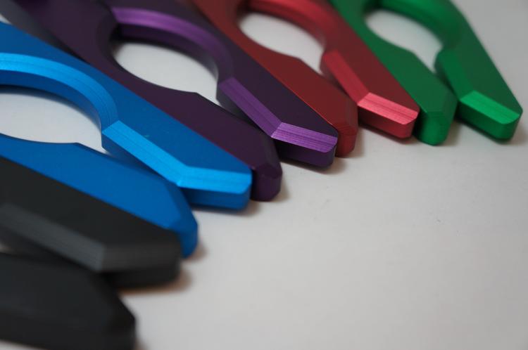 pièces mécaniques anodisées